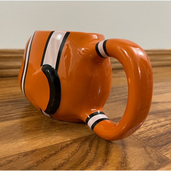 🥳FREE w/ purchase Disney Finding Nemo mug - Picture 3 of 7